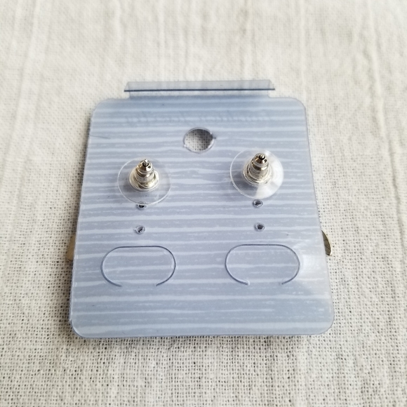 💥 Silver Tone Earrings w/ Rhinestones - Picture 2 of 2